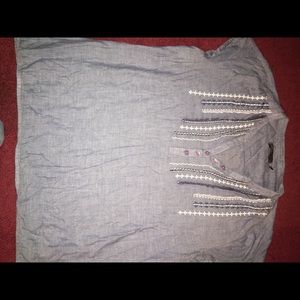 Casual but semi-dressy blouse. Blue. Size L